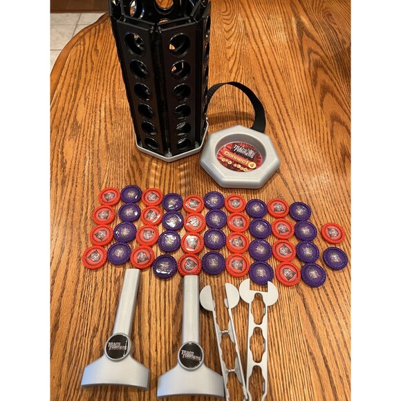 Connect 4 To Go Transformers Hasbro Travel game Autobot & Decepticon Chips - Picture 2 of 7